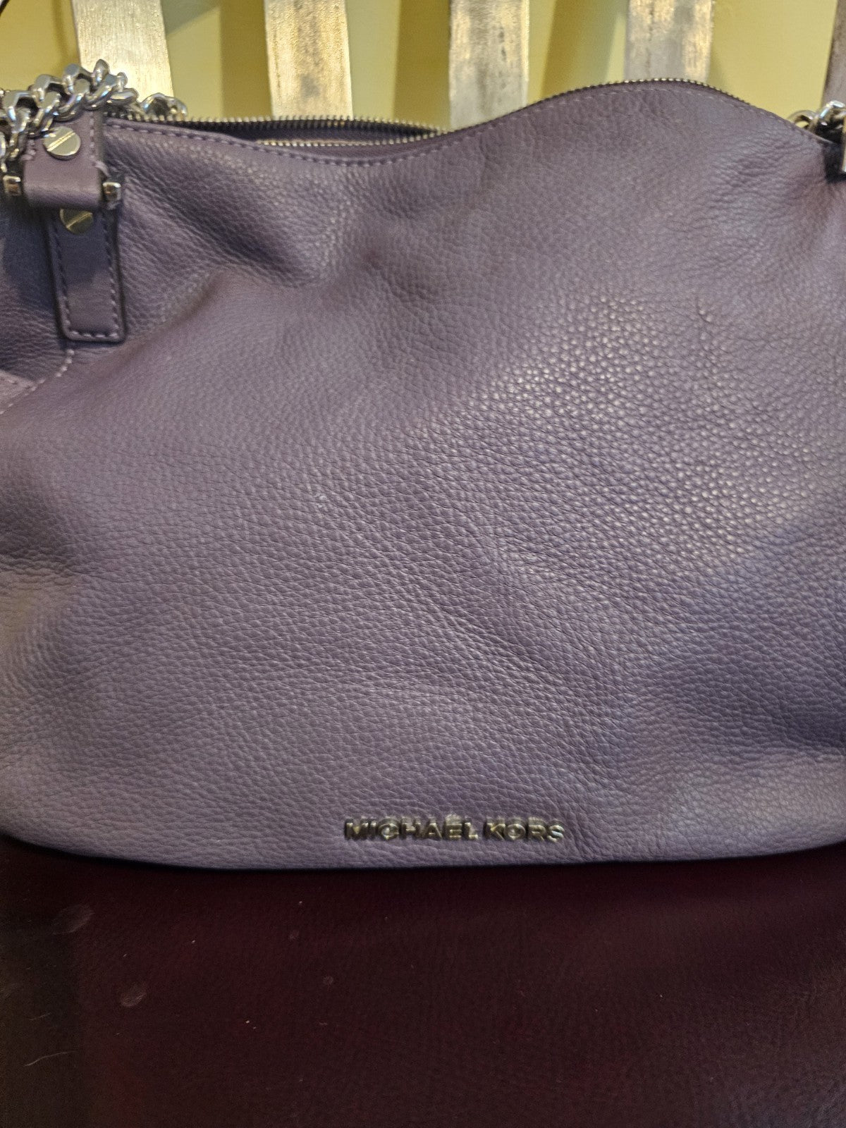 Purse Michael kors handbag used. Buy now holiday is coming