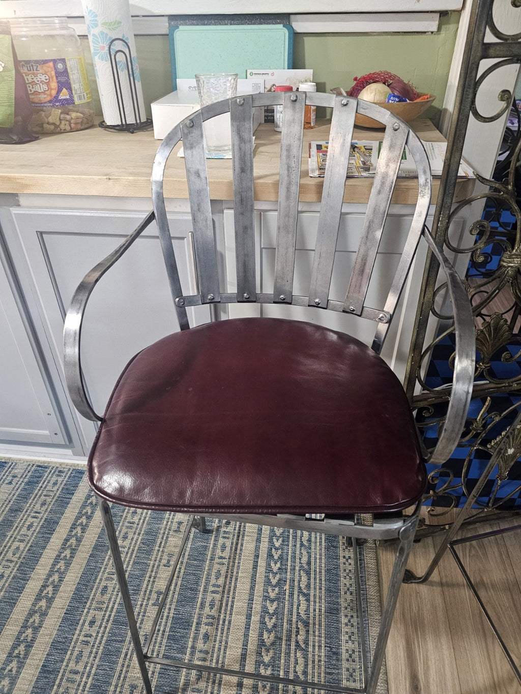 Vintage Woodward Valencia Bar Stool Set