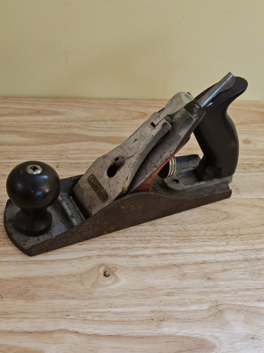 Vintage 9 inch Stanley Handyman Wood Plane Carpenter Hand Tool USA