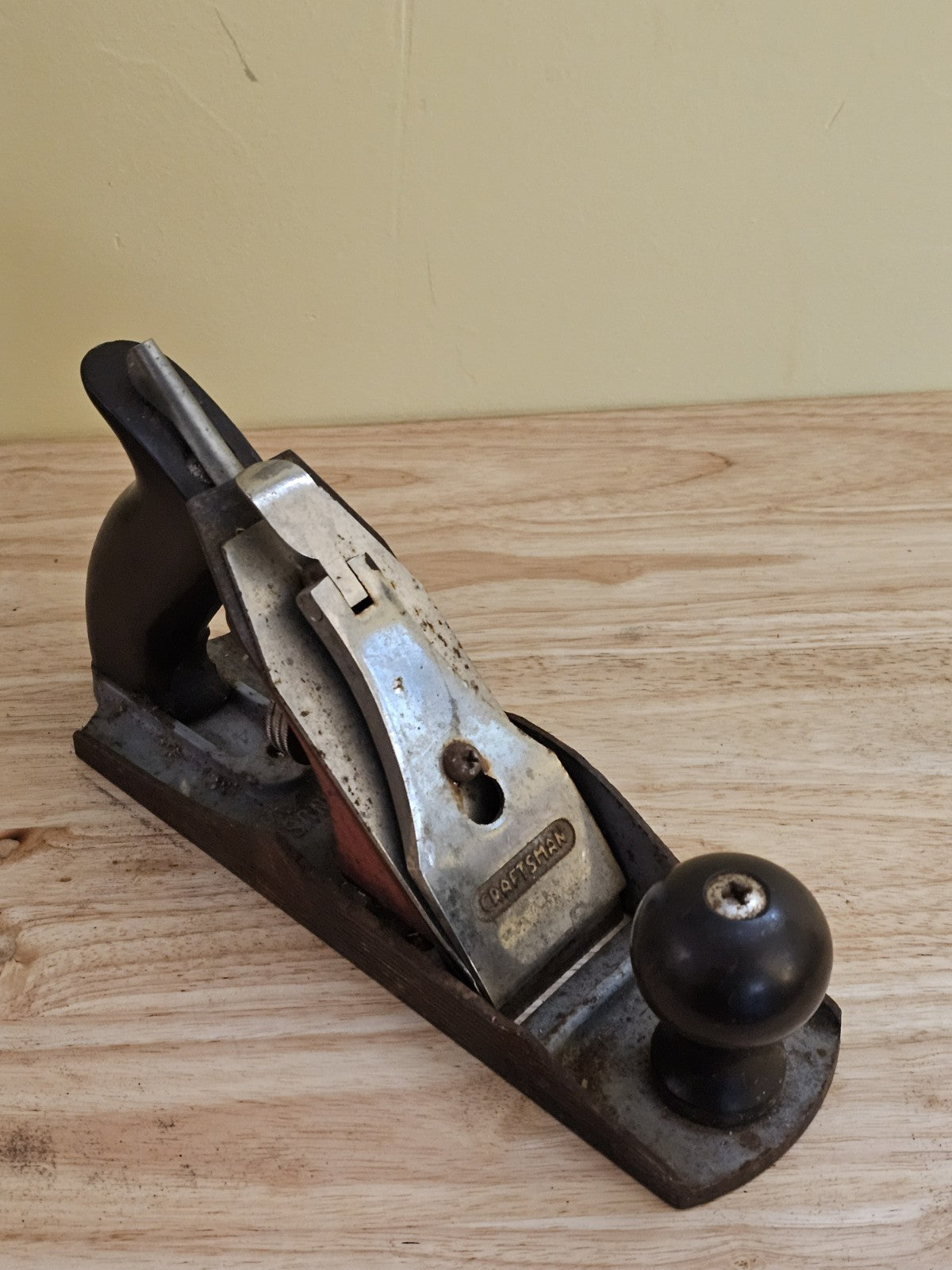 Vintage 9 inch Stanley Handyman Wood Plane Carpenter Hand Tool USA
