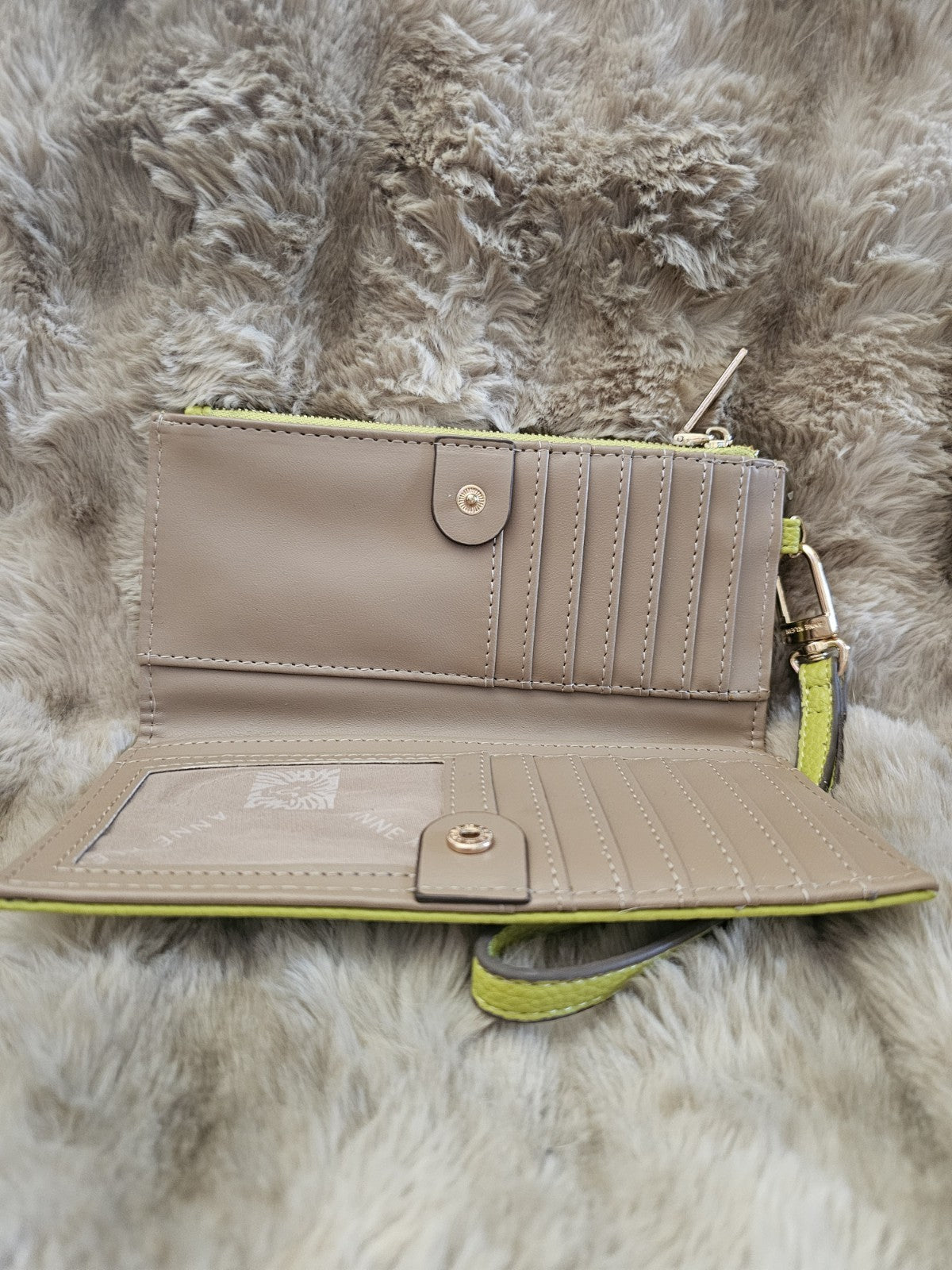 Wallet Anne Klein wrist wallet light green vey slightly used