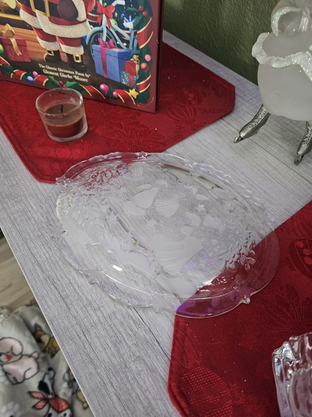 Misc partially frosted and clear mini serving platter angels with goodies