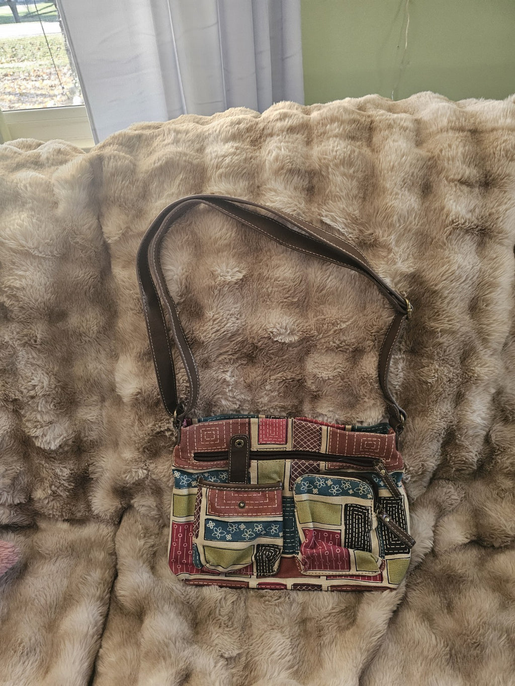 Purse relic handbag for women many compartments stamped inside zipper and snap