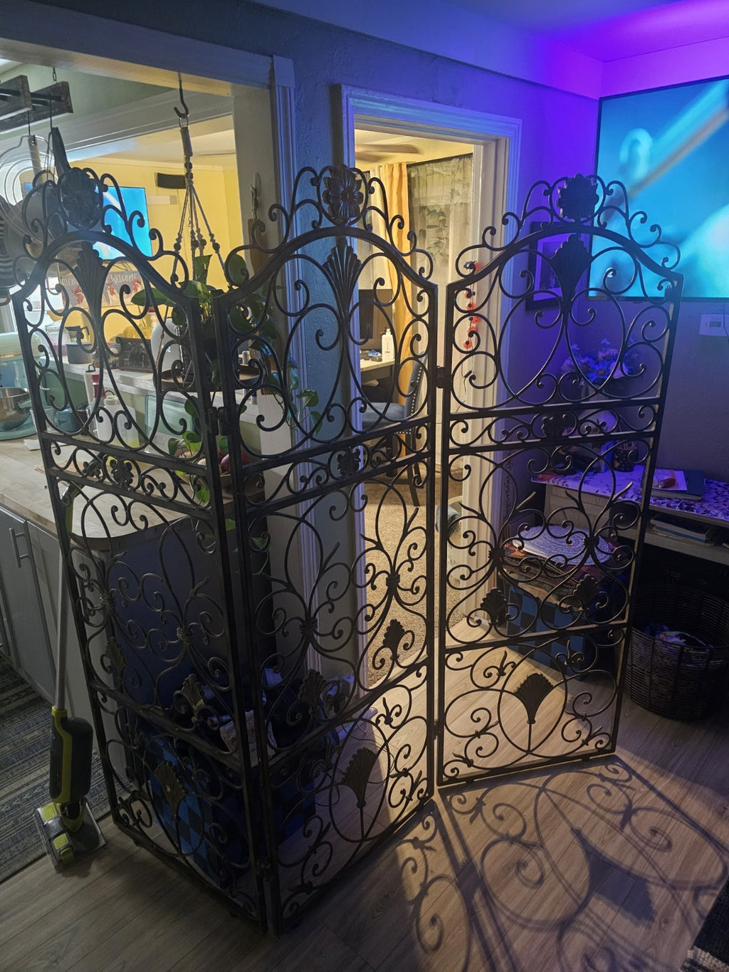 Vintage Wrought Iron 3-piece room divider VERY HEAVY