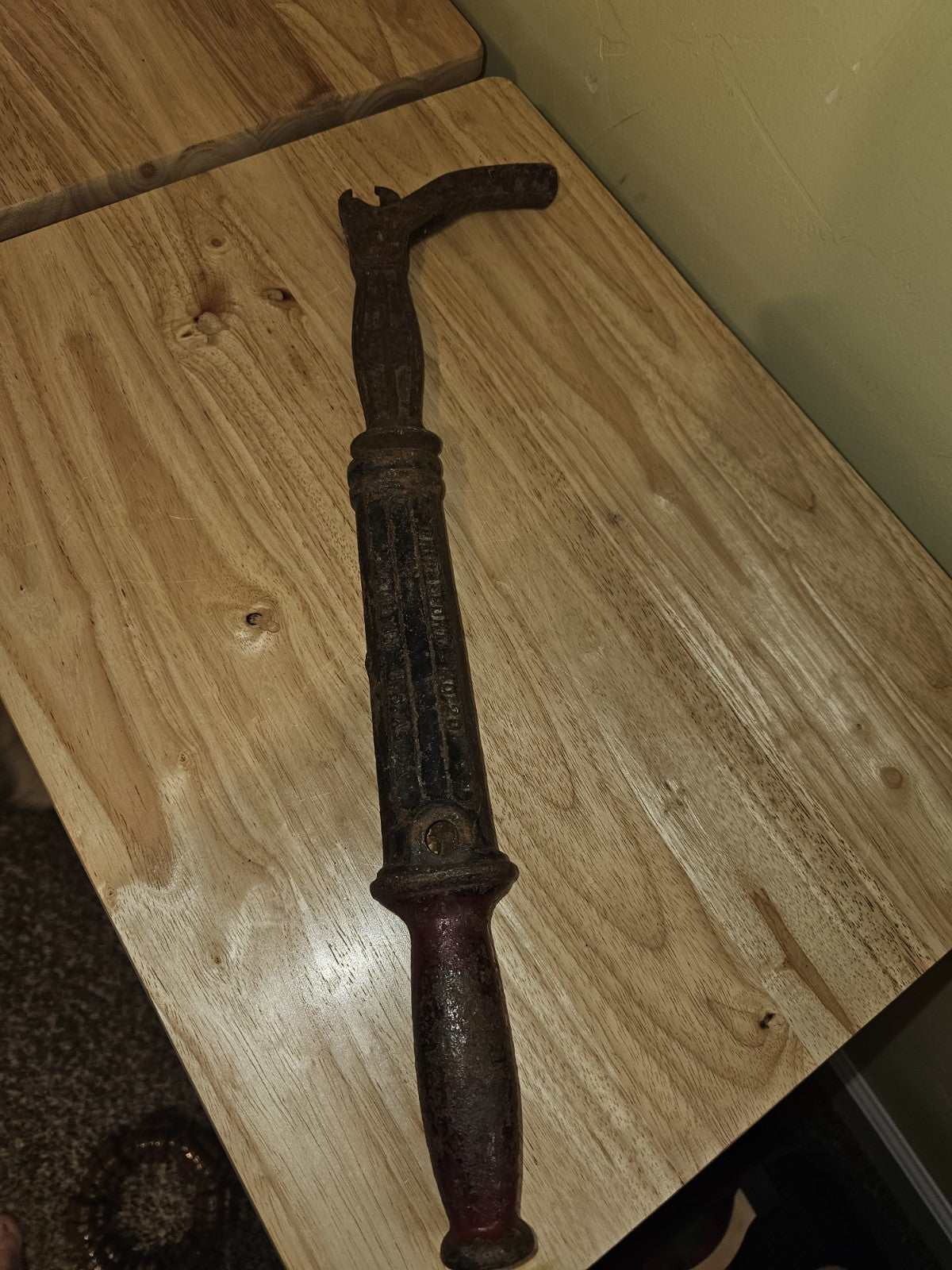 Vintage Brideport # 20 Nail Puller