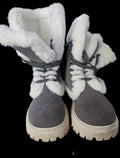 Unisex boots size 6 Platform soft and furry inside lace up
