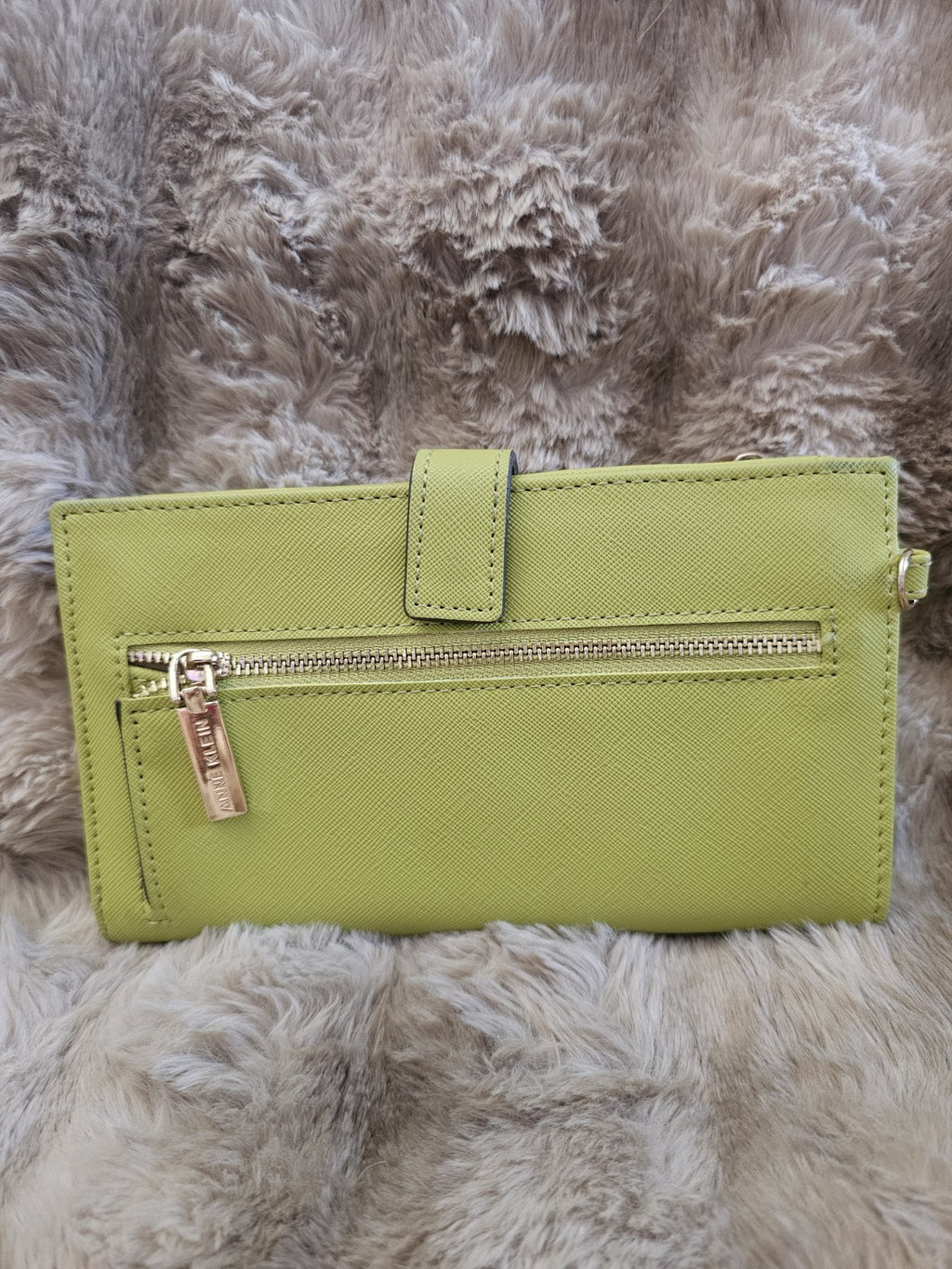 Wallet pistachio green Anne Klein wallet plentiful with compartments