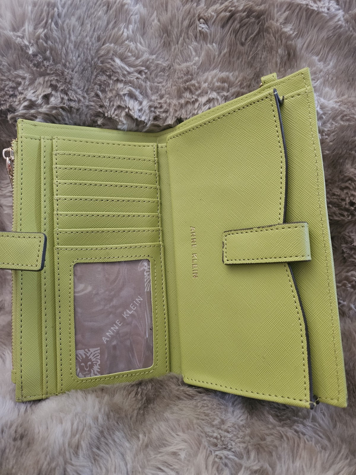 Wallet pistachio green Anne Klein wallet plentiful with compartments