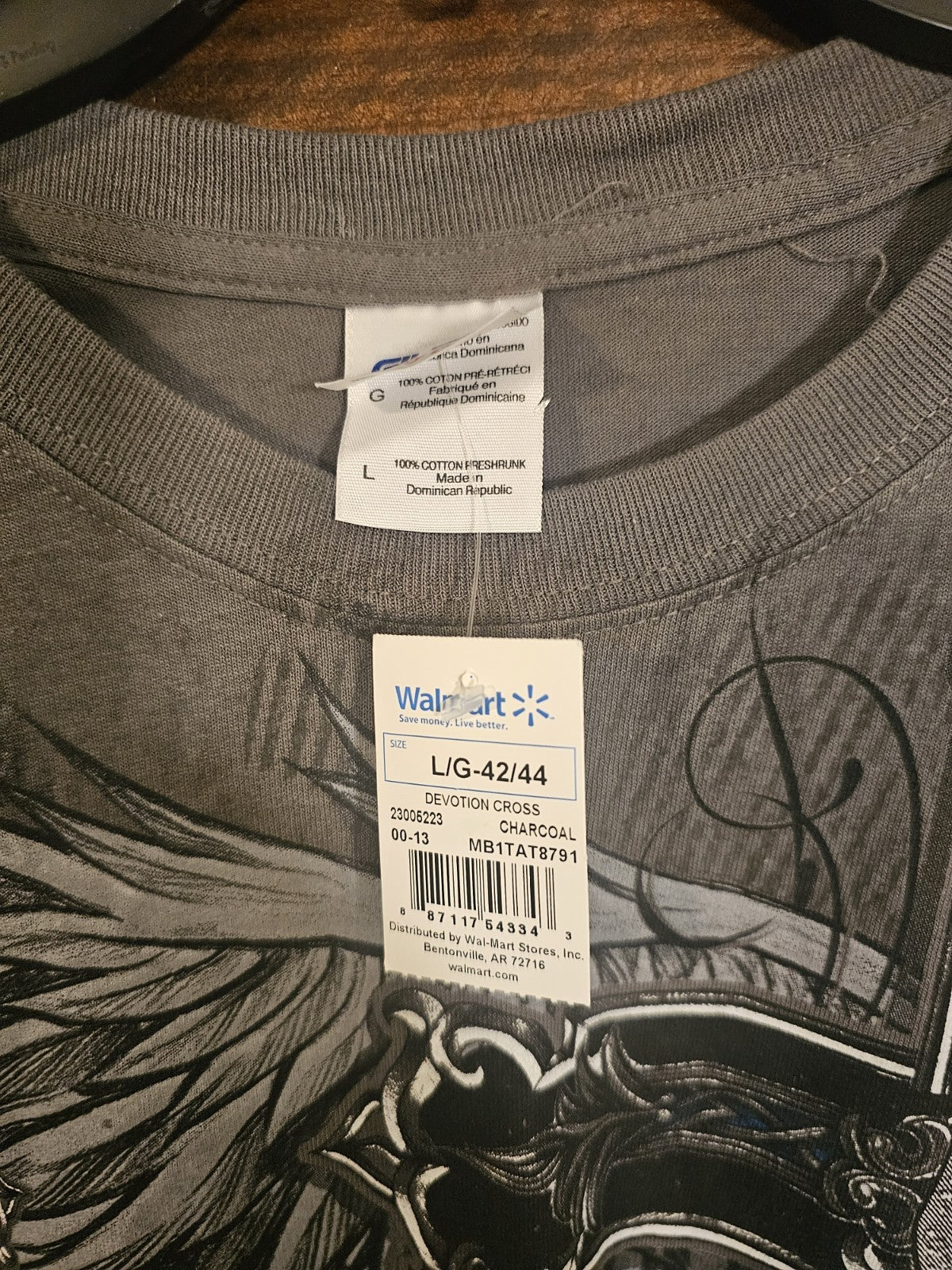 T-Shirt Devotion t shirt L brand new tags