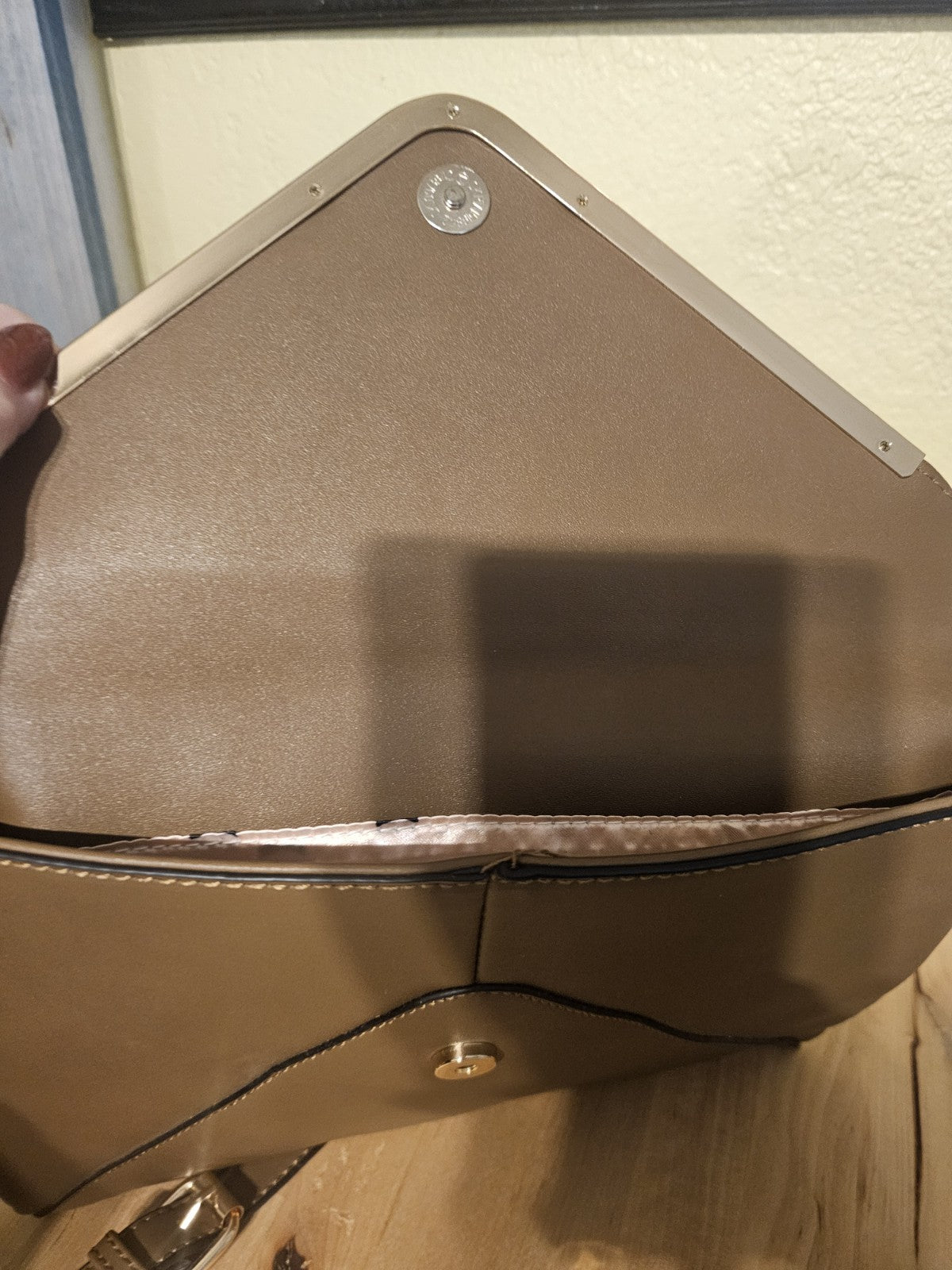 Wallet Medium envelope looking wallet brand new no tags