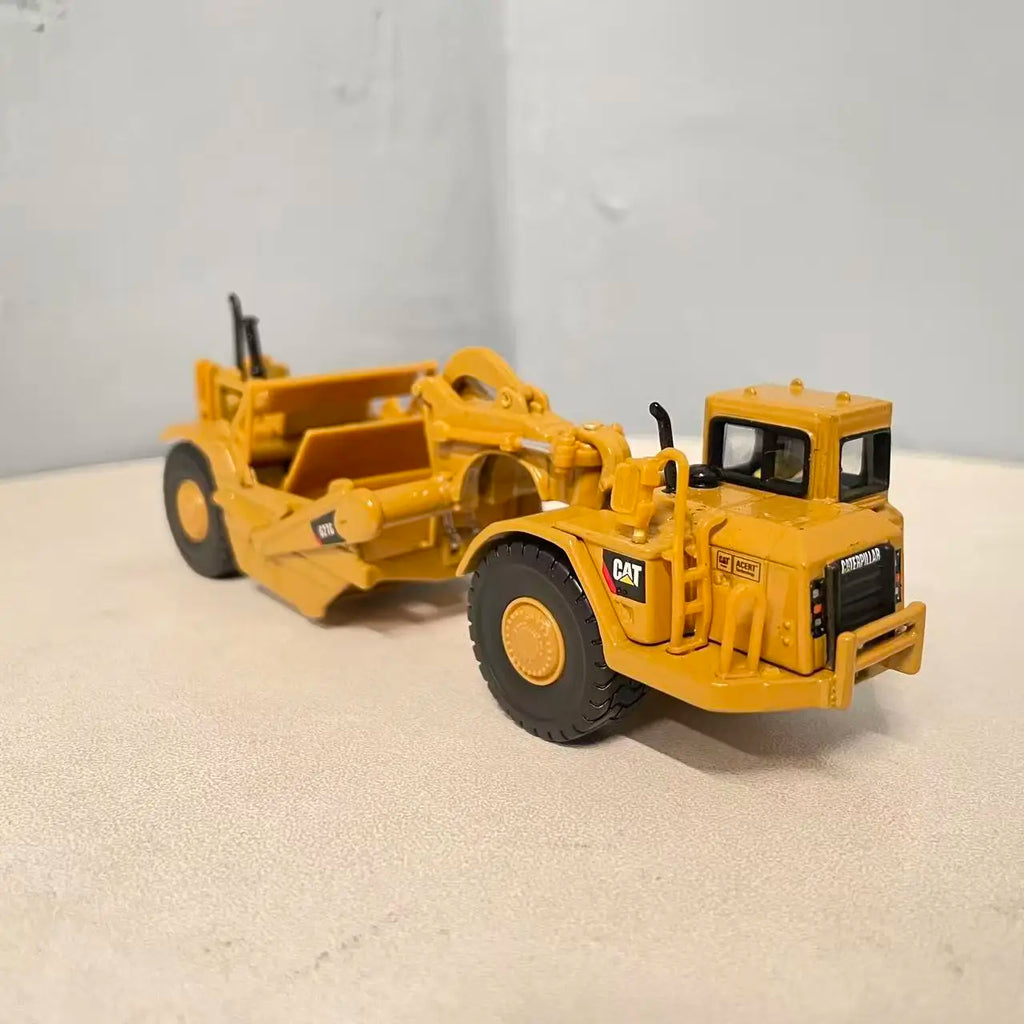 Die-cast 1:87 Cat 627g Wheel Scraper Alloy Model Simulation Engineering Vehicle 85134 Collection Commemorative Ornament