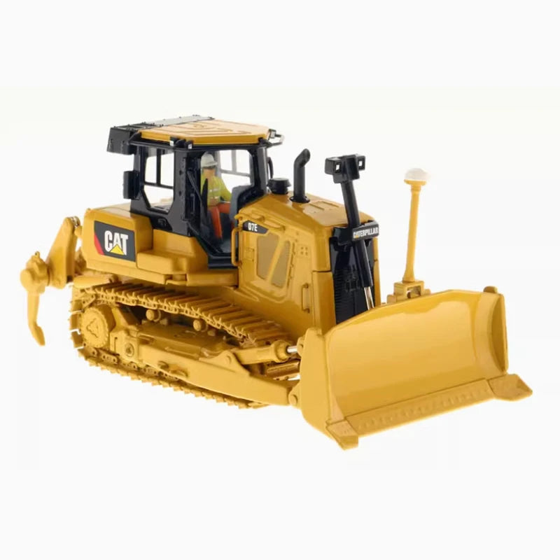 DM Diecast 1:50 Cat D7E Bulldozer Forklift Alloy Engineering Machinery Model 85224C Collection Souvenir Ornaments Toys Gift