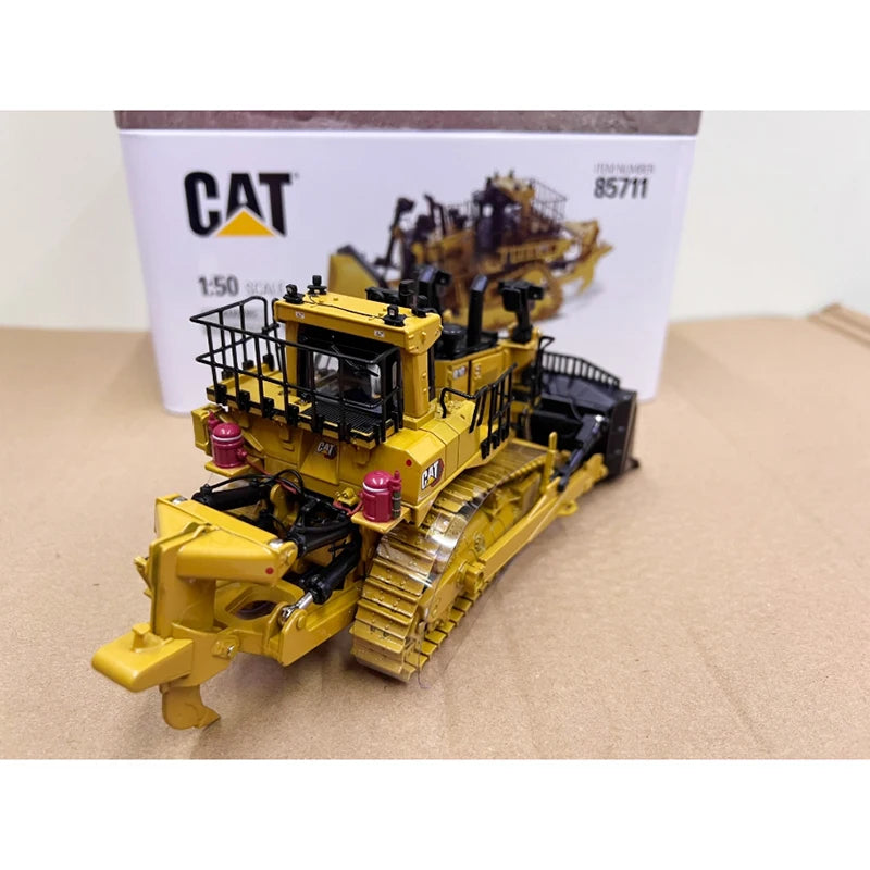 DM Diecast 1:50 Scale CAT D10 DOZER Crawler Bulldozer Alloy Engineering Forklift Model 85711 Finished Simulation Collection Gift